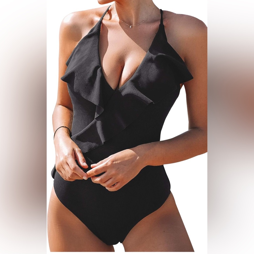 Cupshe Ribbed One Piece Black Bathingsuit Size XL